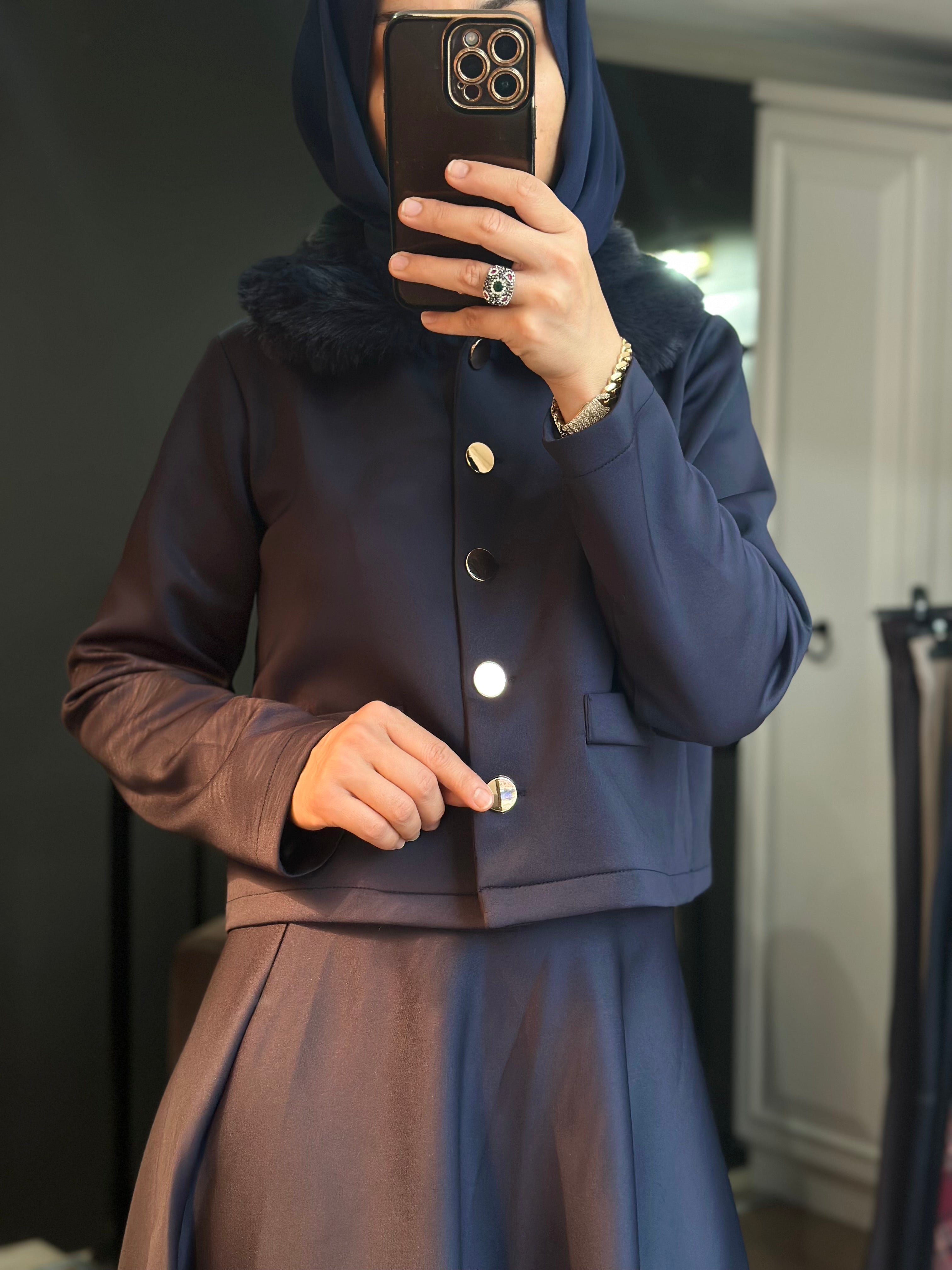 Kürk yakalı Scuba takım