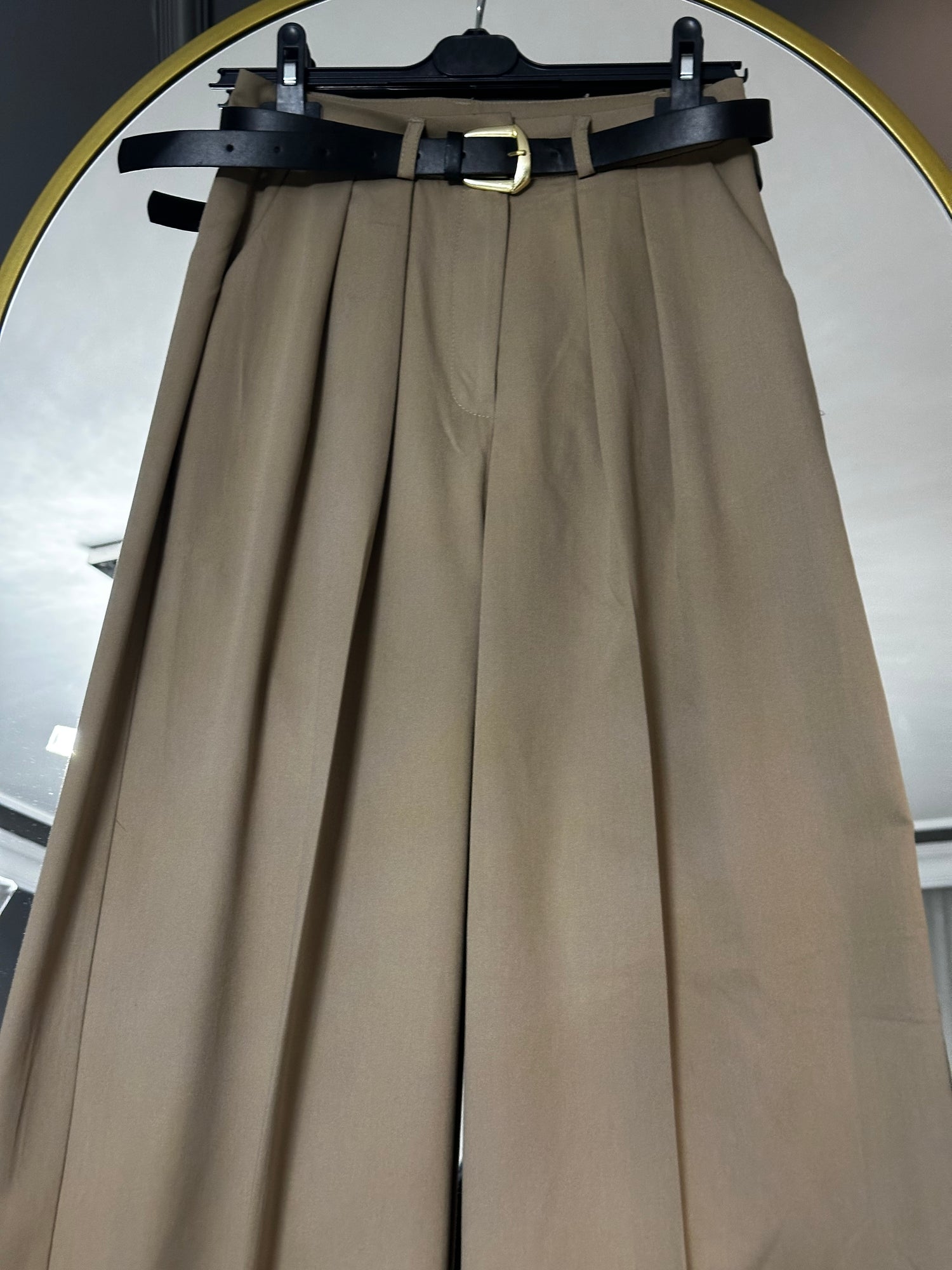 Pileli kemerli palazzo pantalon