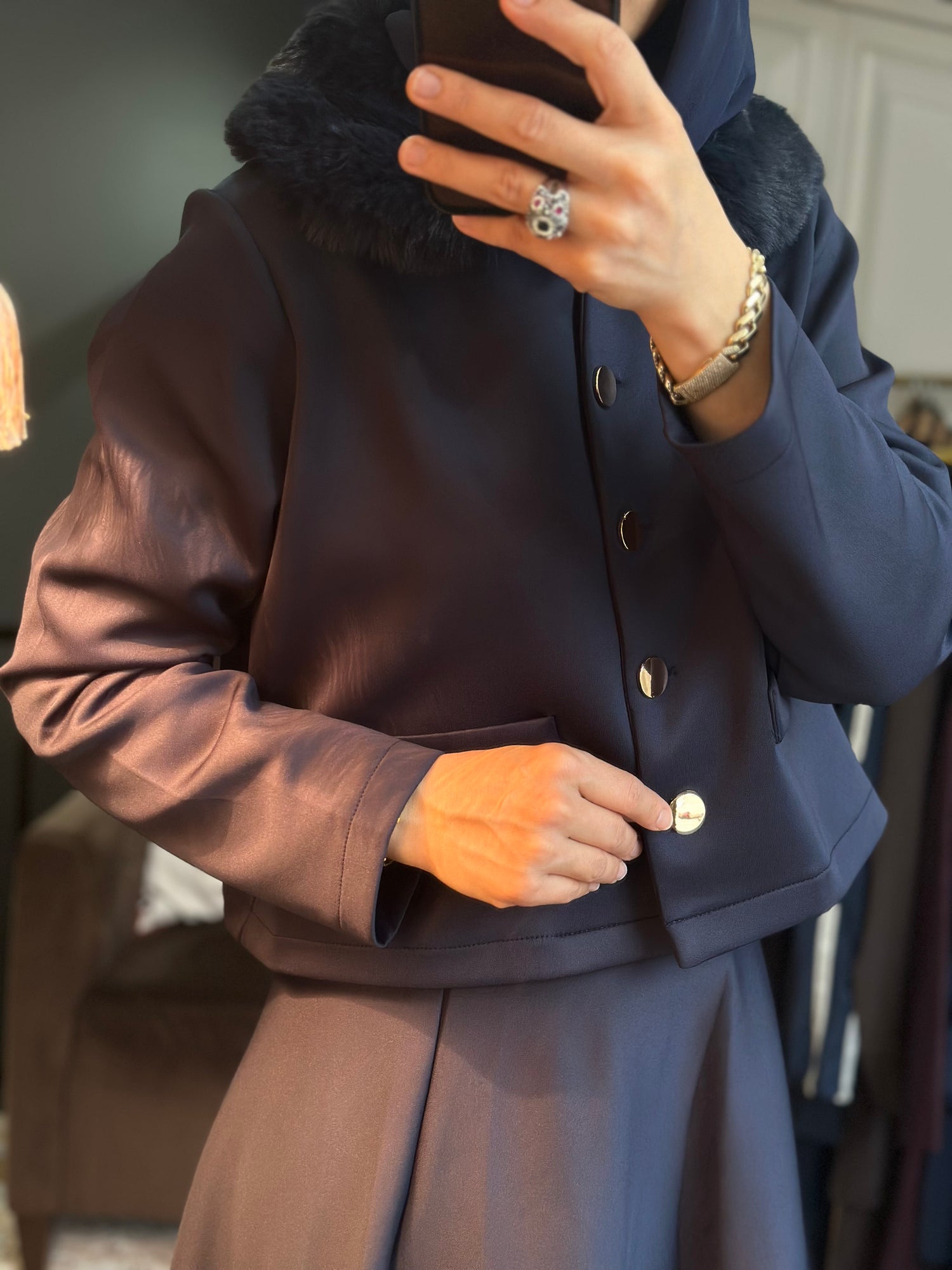 Kürk yakalı Scuba takım